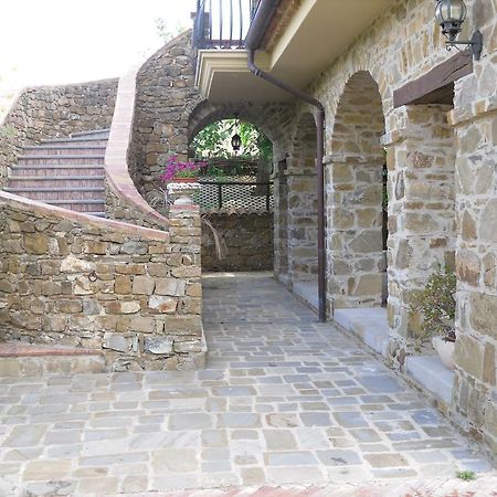 La Ginestra Hotel Castel San Lorenzo Exterior photo