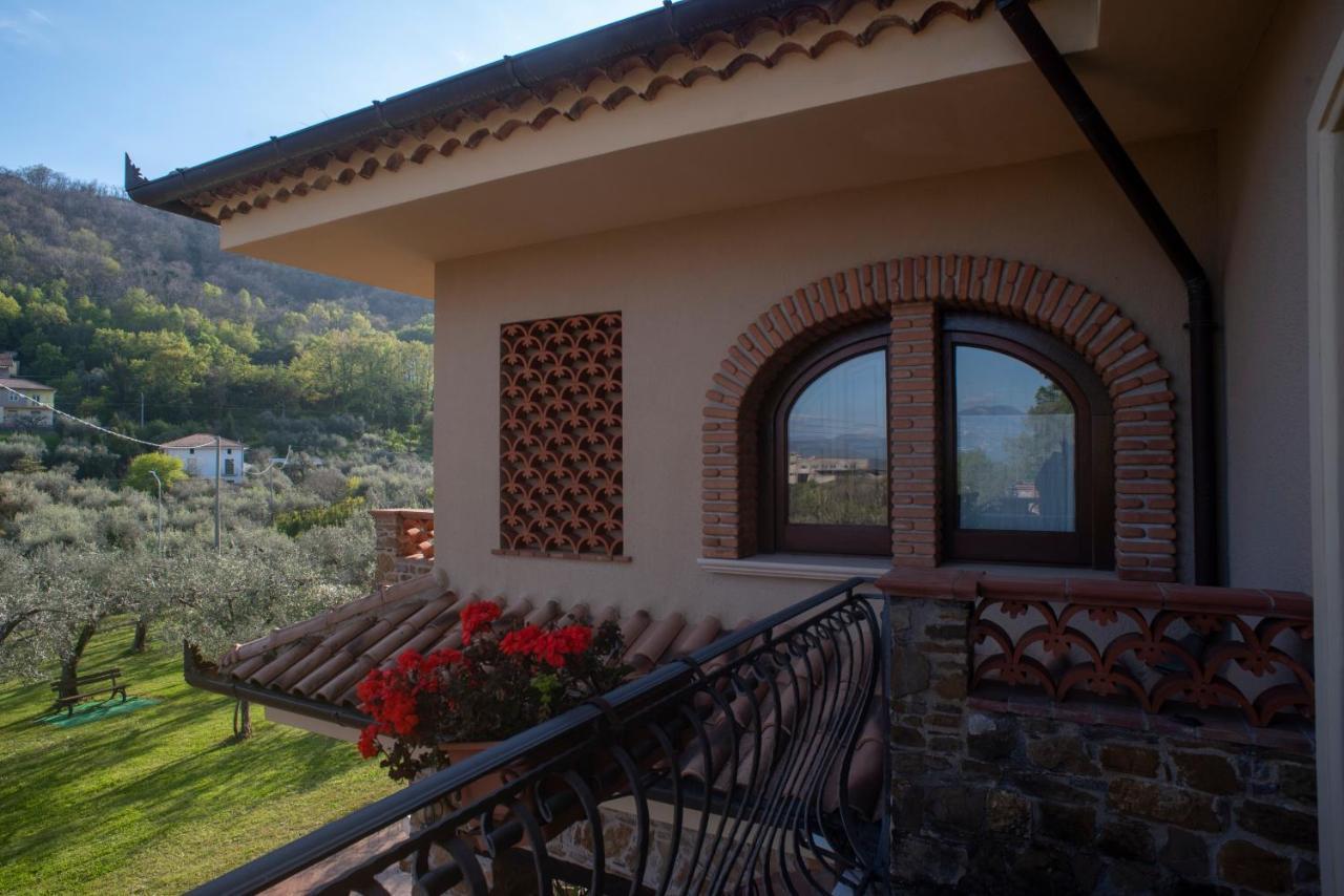 La Ginestra Hotel Castel San Lorenzo Exterior photo