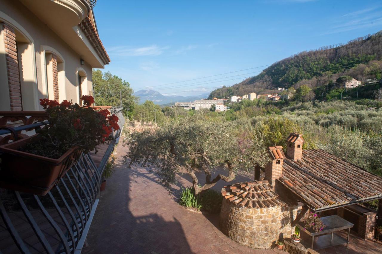 La Ginestra Hotel Castel San Lorenzo Exterior photo