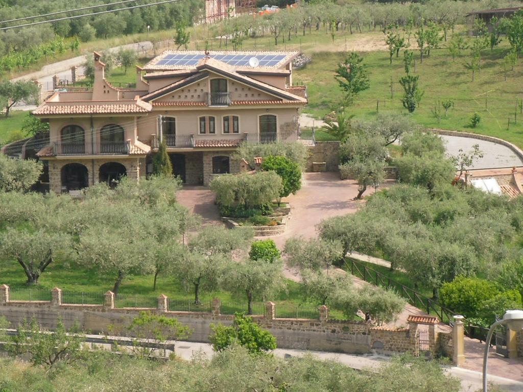 La Ginestra Hotel Castel San Lorenzo Exterior photo