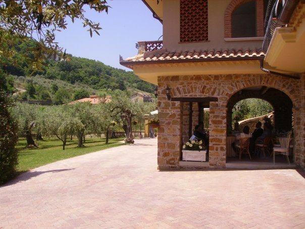 La Ginestra Hotel Castel San Lorenzo Exterior photo