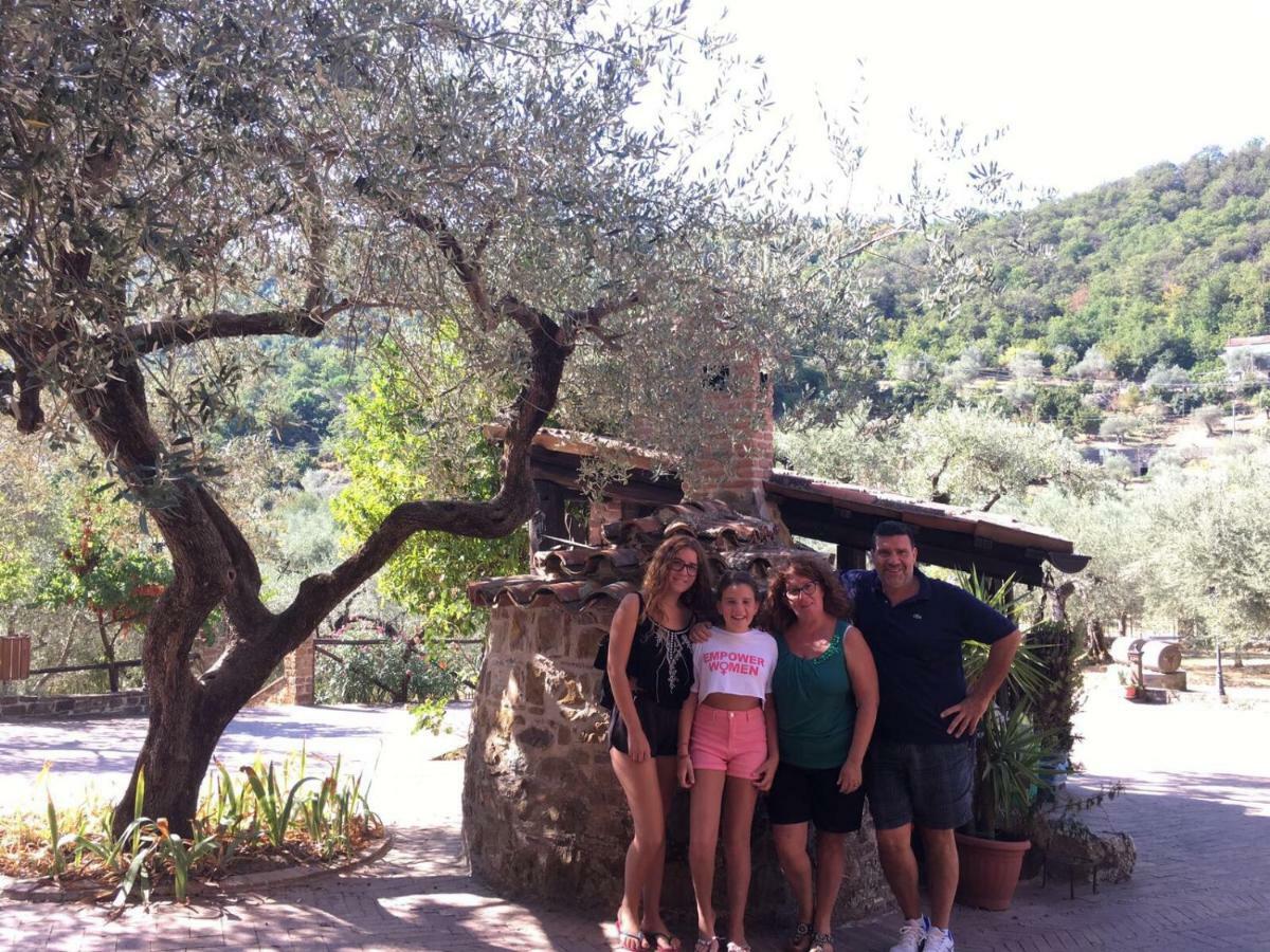 La Ginestra Hotel Castel San Lorenzo Exterior photo