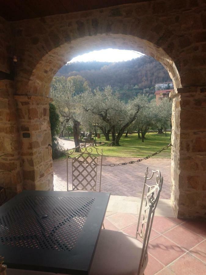 La Ginestra Hotel Castel San Lorenzo Exterior photo